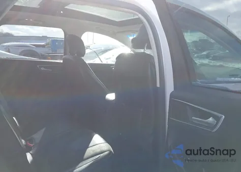 2017 Ford Edge Sport z USA, uszkodzony, nr VIN 2FMPK4AP8HBB35194